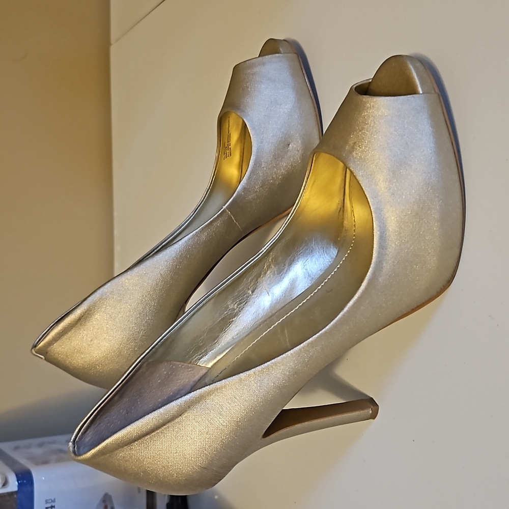 Womens shoes